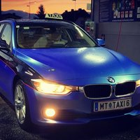 blauer BMW Taxi von Murtal-Taxi